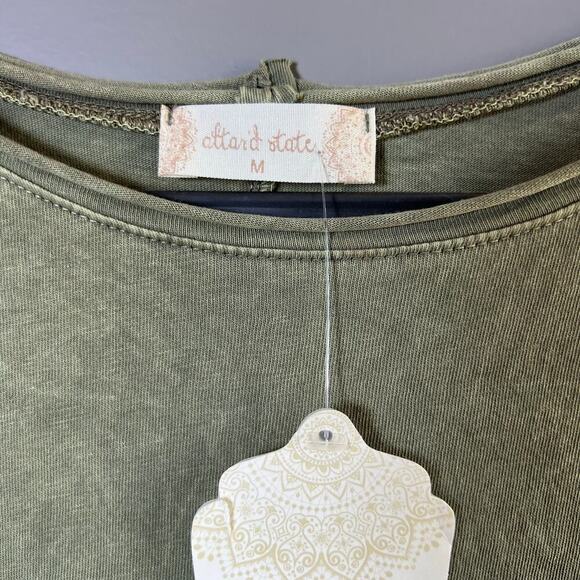 NWT Alter’d State Vetiver Green Tunic Short Sleeve Top Size Medium - Picture 5 of 8
